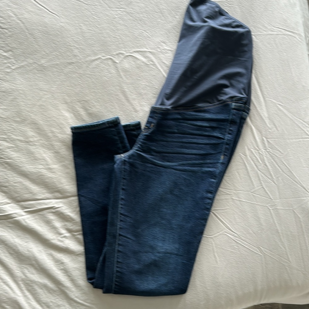 Maternity Over-the-Belly Skinny Jeans in Orland Wash: TENCEL™ Denim Edition 29